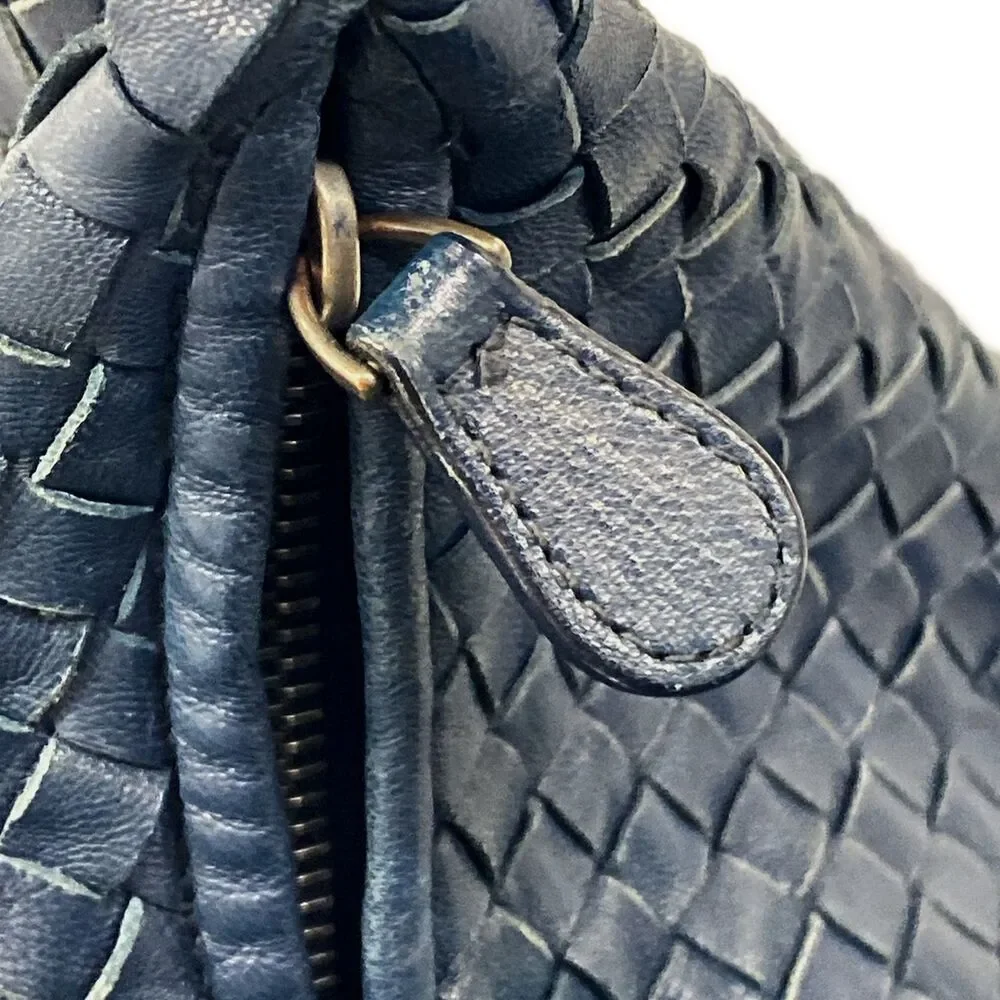 Bottega Veneta Intrecciato Shoulder Bag 181140